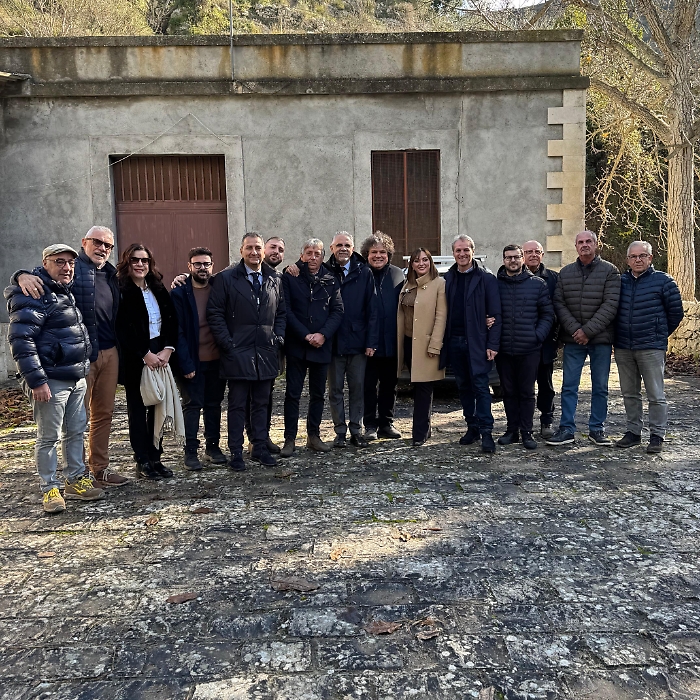 c5826a73-9a8c-4ab9-b7d2-8efd19142af2