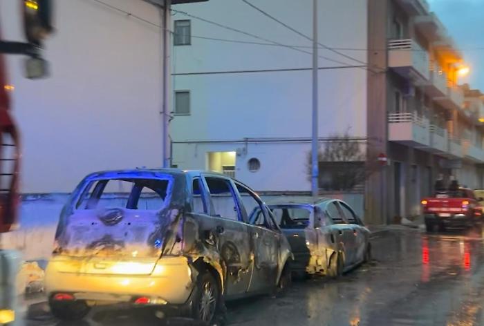 incendio-auto-pozzallo