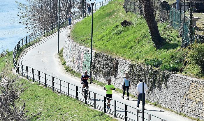 1738661702_33a2c857fc1ec9527b09