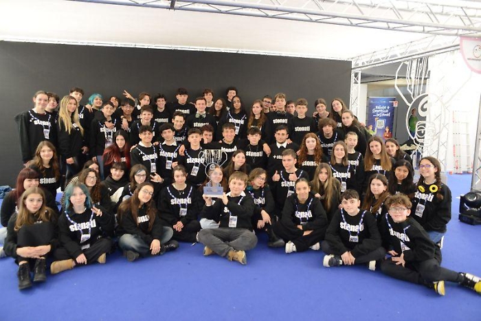 1739703062_e90dd9c1dca5e0679b3d