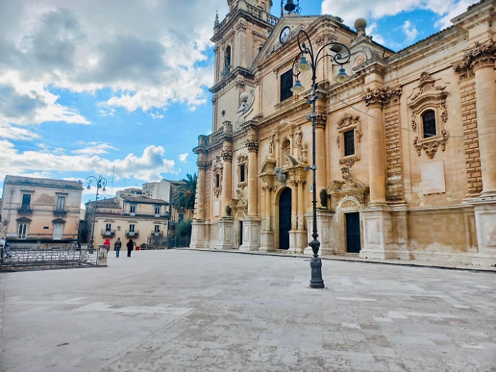 481772404_1207306874099317_1409135499884562830_n (1)