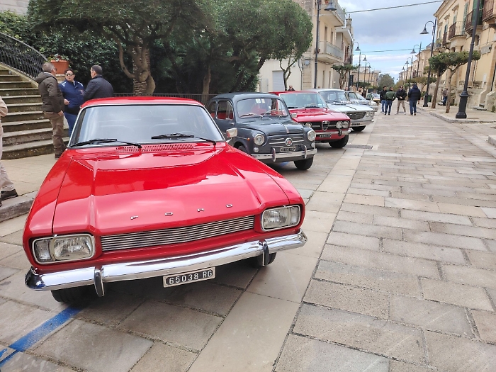 La sosta statica lungo il corso Umberto