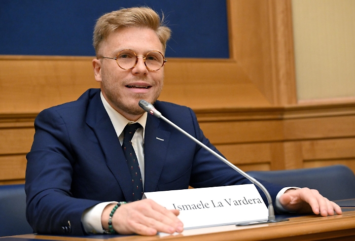 Europee: con Cateno De Luca anche Piera Aiello e 'Mr.Valleverde'