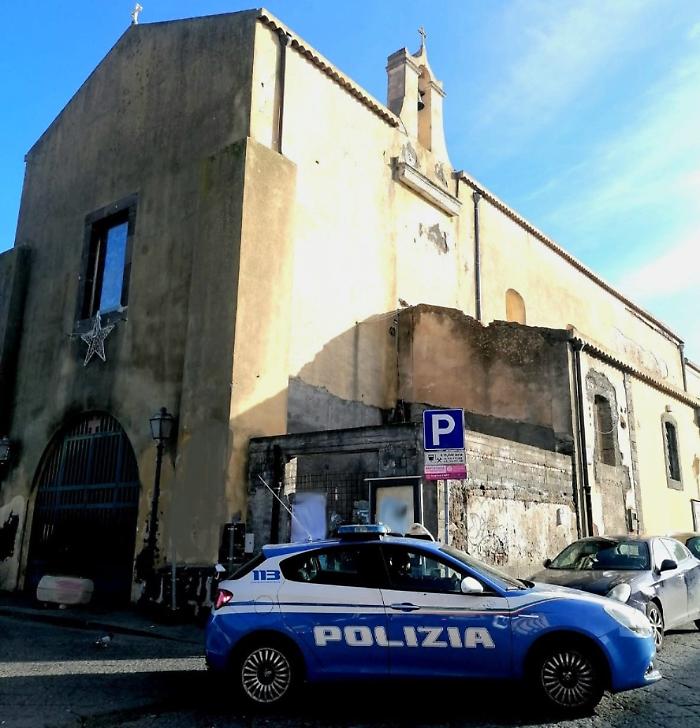 Ladro in chiesa di Acireale: denunciato
