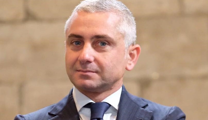 Nino German&agrave;, Lega