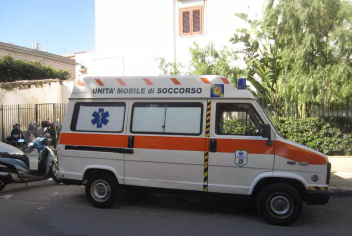 AMBULANZA1_f30930