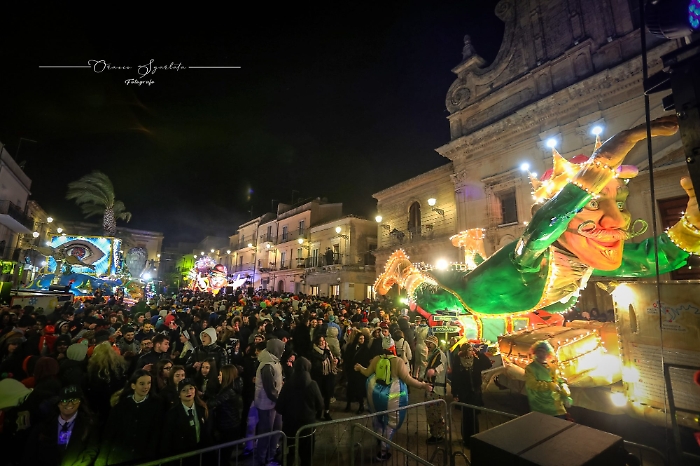I tre carri allegorici del Carnevale chiaramontano 2025