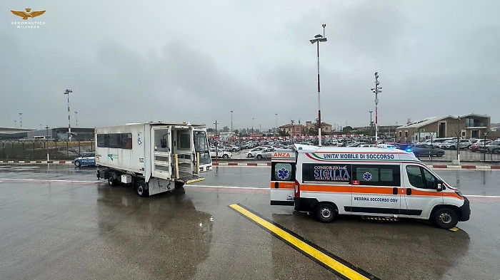 Volo Aeronautica per bimba da Messina