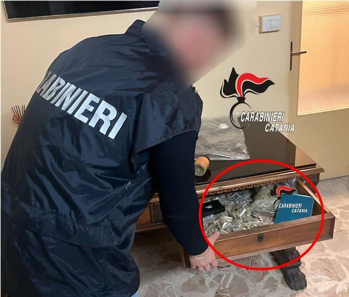 foto PIAZZA DANTE ok (2)