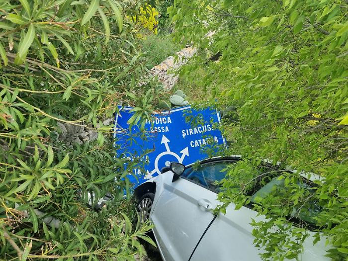 02445594-27a4-4c16-b4e7-92172677c0f6