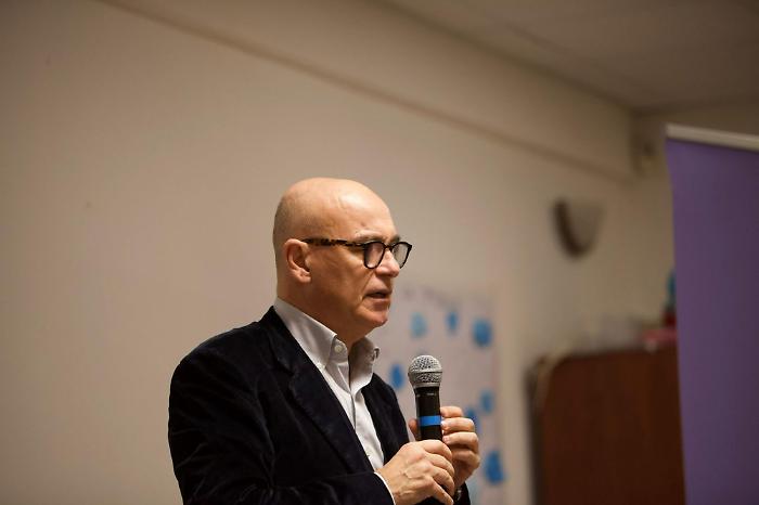 1744990896_18ce12d91fc687cd25b1