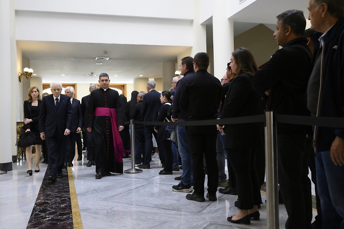 1745653840_6f89aeaaf915db5bb651