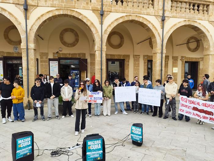 Sit in studenti Mazara del Vallo