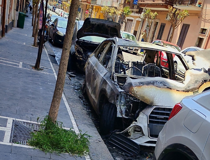 Auto bruciate a Misterbianco