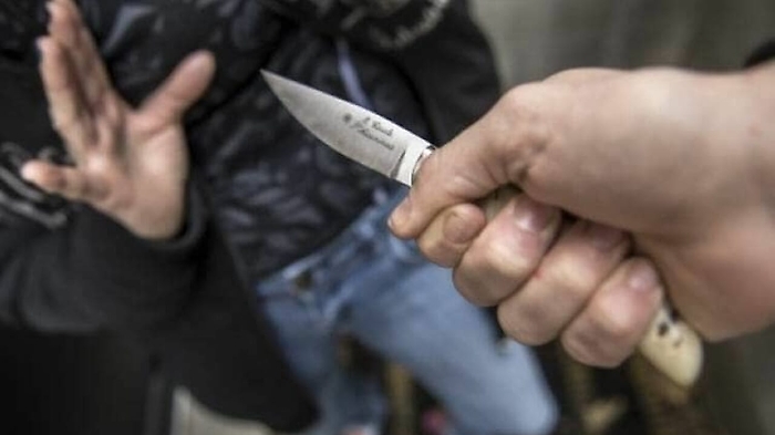 coltello-accoltellamento-413424