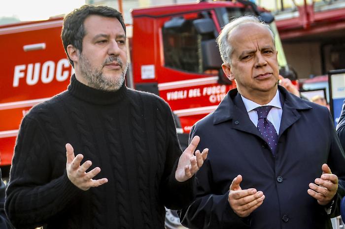 Piantedosi: &laquo;Salvini vuole il Viminale? Io penso all'Avellino che ha battuto il Catania...&raquo;