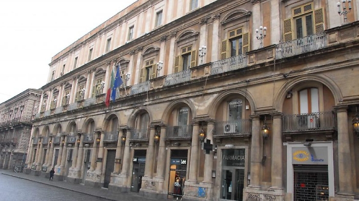 palazzo-minoriti-prefettura-provincia-catania-e1535638606298-1280x720