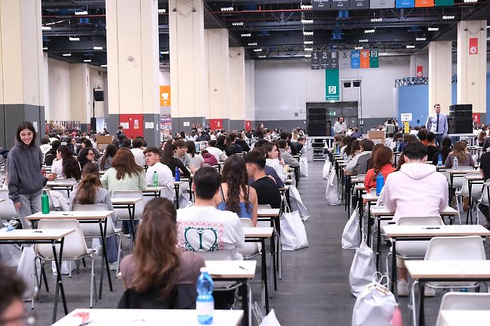 1746713702_98c4d15f72a73cfa5a56