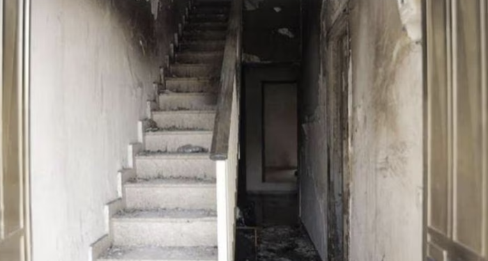 Casa incendiata