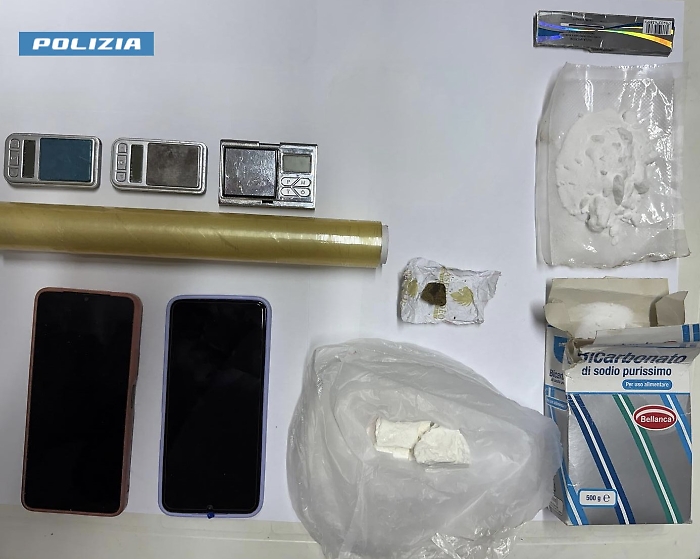 Comiso sequestra cocaina e hashish