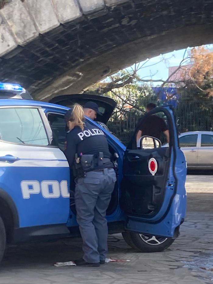 LA POLIZIA DI STATO ARRESTA PER FURTO AGGRAVATO 17ENNE CHE HA RUBATO UN MOTOCICLO IN CENTRO.
