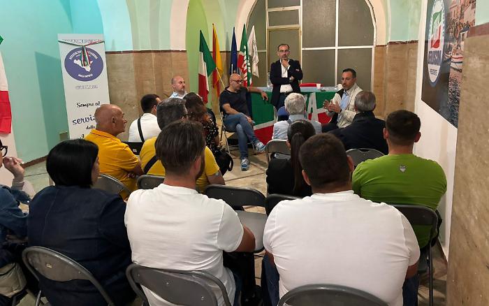 La riunione cittadina di Forza Italia ieri sera a Vittoria