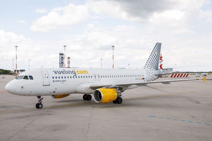 Vueling_aereo-scaled