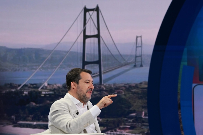 Parte il tour antimafia di Matteo Salvini per il Ponte sullo Stretto