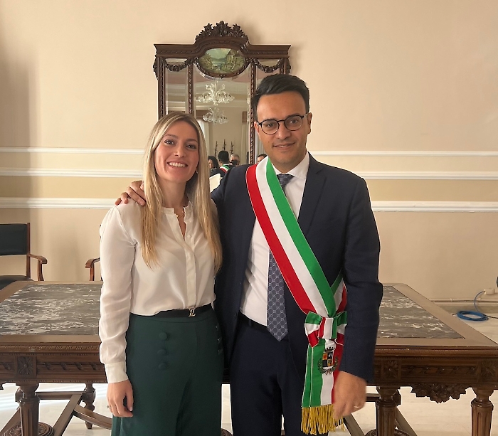 Riposto, l&rsquo;assessore Longo lascia la Giunta. Il ringraziamento del sindaco Davide Vasta