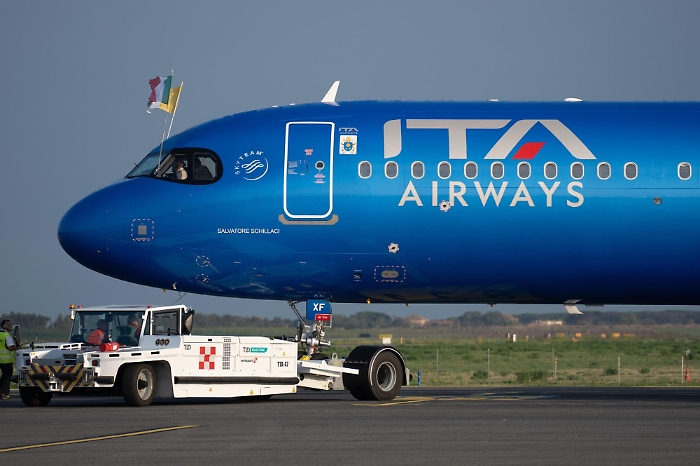 Ita Airways, per lo sciopero di oggi cancellati 32 voli