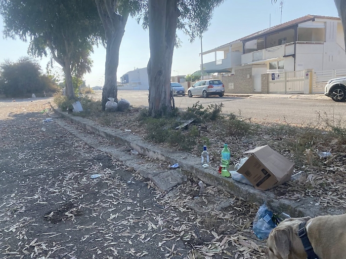 Marina di Ragusa, le notti brave dei pi&ugrave; giovani dalla piazzetta via Genova al villaggio Gesuiti: il risultato non cambia