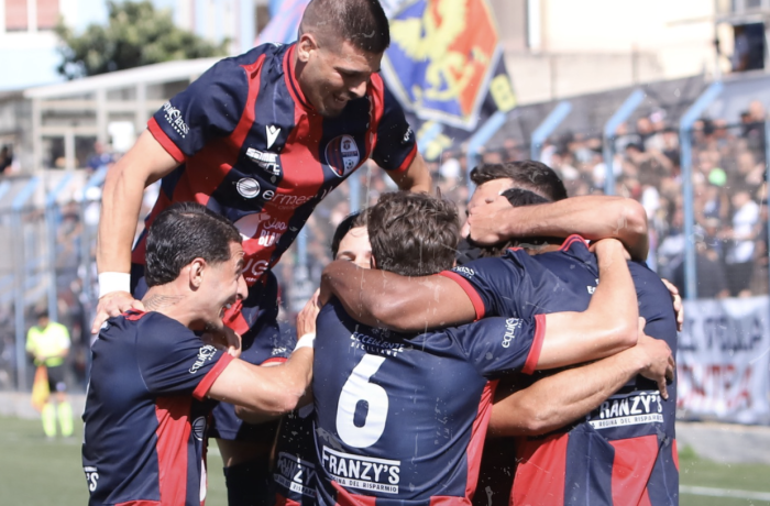 Il Modica calcio &egrave; in finale playoff dopo avere annichilito l'Elettra Marconia con il punteggio di 6-0