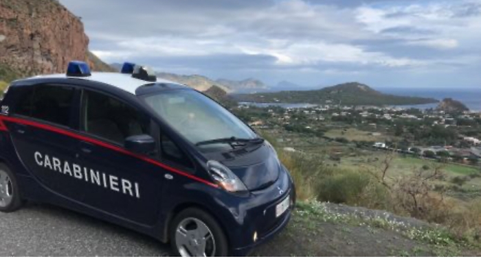 Isola Vulcano, sequestrata la pozza di fanghi