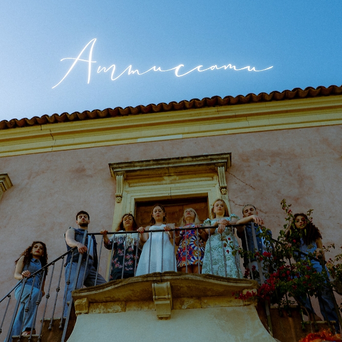 Sole, ritmo e Sicilia: arriva "Ammuccamu", il nuovo singolo di Lucia