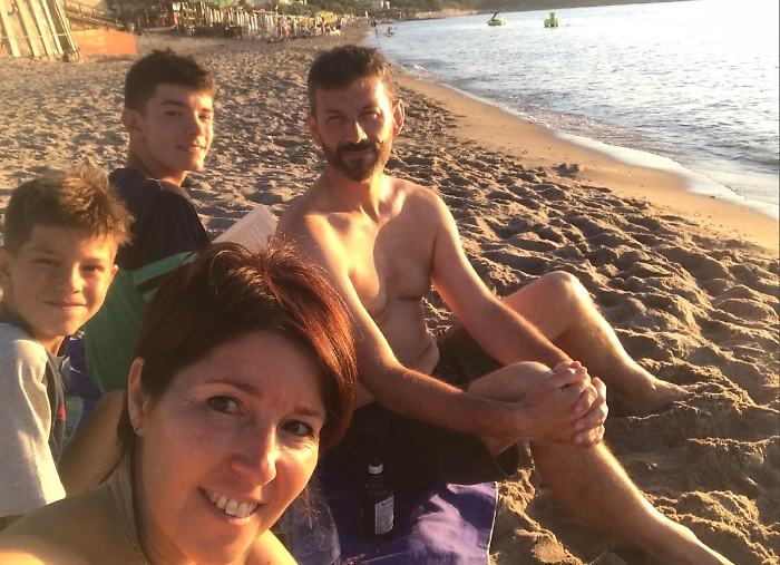 Stermin&ograve; a coltellate padre, madre e fratellino a Paderno Dugnano: condannato a venti anni