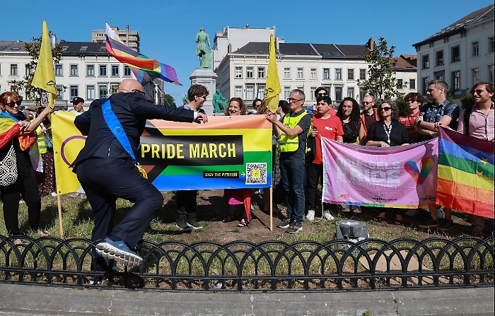 Budapest Pride: la sfida tra Europa e Orban che infiamma l&rsquo;Ungheria