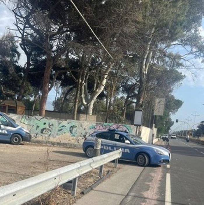 Sorpresi mentre razziavano pietra lavica da una masseria di via San Francesco alla Rena