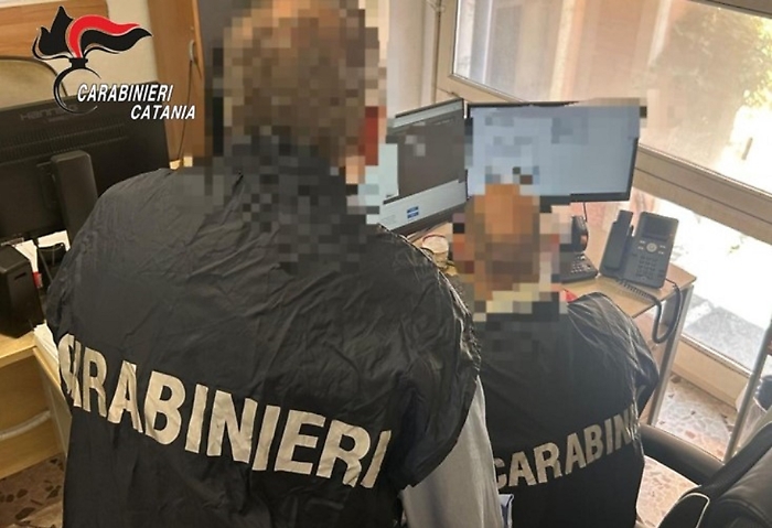 Rapina a mano armata in sala giochi a Patern&ograve;: arrestato un 40enne