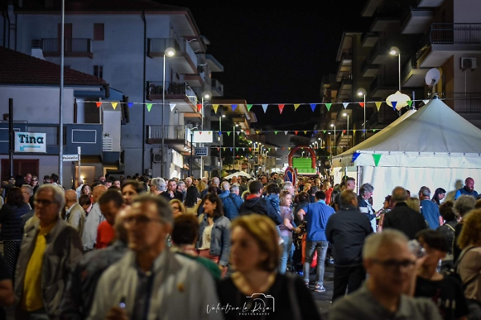 Ragusa: tra gusto, musica, arte e divertimento torna "Platani in festa"