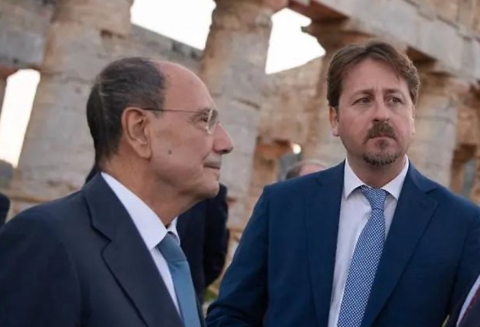 Caso Cannes, l&rsquo;exit strategy: &laquo;Abbiamo chiesto a La Russa di bloccare Schifani&raquo;