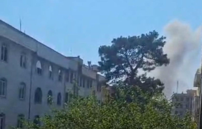 Iran: saliti a 14 gli scienziati nucleari uccisi, anche con autobombe. Sono 224 i morti da venerd&igrave;