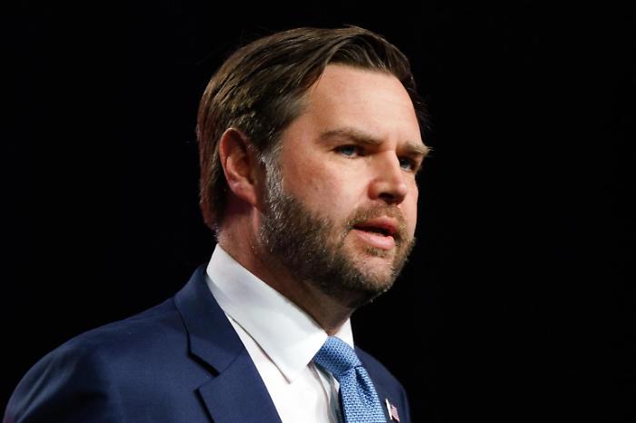 Il vicepresidente Usa Vance: &laquo;No a invio di truppe, vogliamo parlare con l'Iran&raquo;