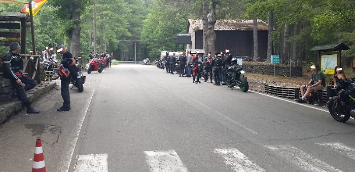 Etna: Mareneve usata come pista per le moto