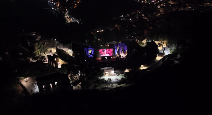Taormina Film Fest, il Teatro Antico ripreso dal drone è immagine da cartolina