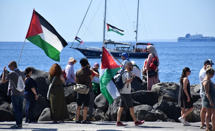 Israele avverte la Flotilla per Gaza partita da Catania: &laquo;All&rsquo;antisemita Greta e ai suoi amici dico di tornare indietro&raquo;