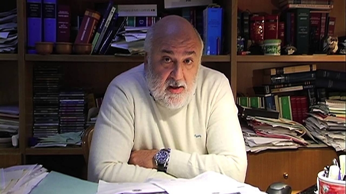 Denaro della Regione dirottati sui dell'avvocato per comprarsi una casa Ustica