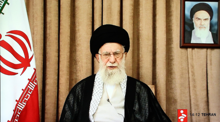 Khamenei rompe il silenzio (forse dal suo bunker): &laquo;Nessuna resa. Sui raid Trump esagera&raquo;
