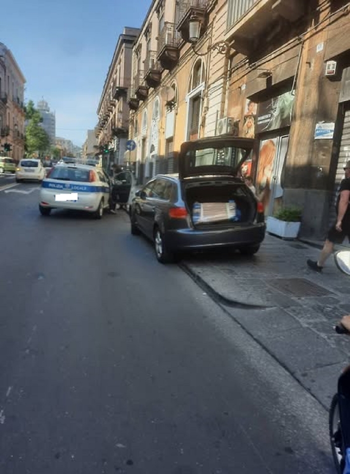 Catania: &laquo;Una cattiveria senza giusta motivazione in una citt&agrave; piena di problemi&raquo;