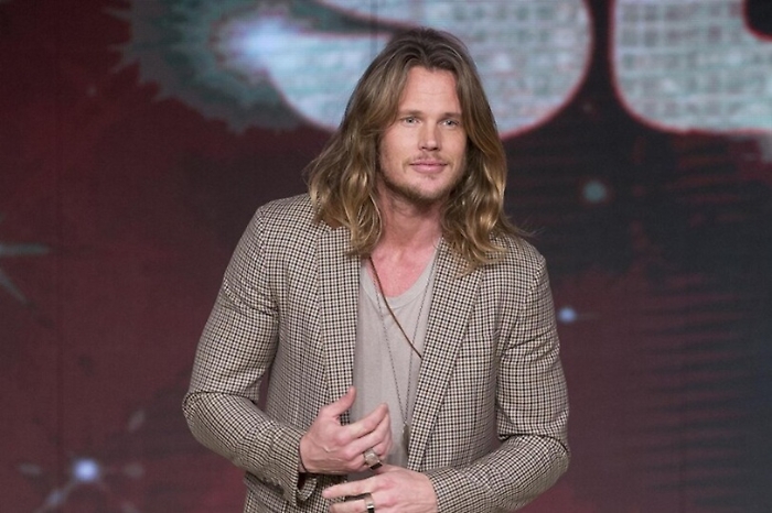 Botte e schiaffi alla fidanzata: arrestato il modello e volto tv Daniel Nilsson