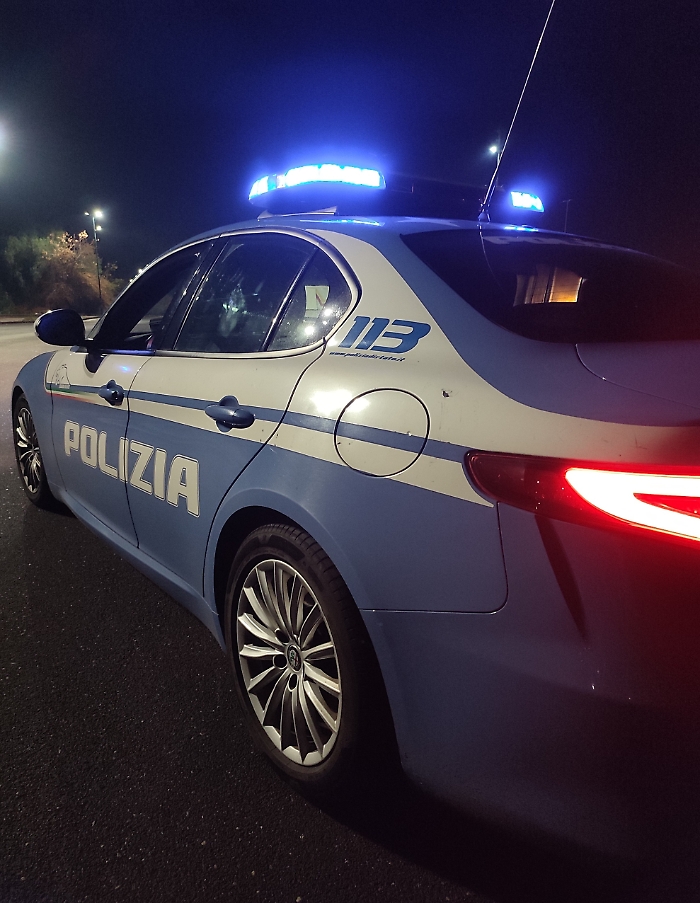 La faida tra famiglie dello Zen finisce a coltellate: fermato un 18enne per tentato omicidio